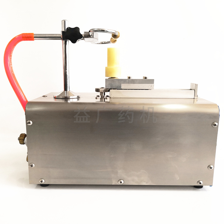 GBS-1自動(dòng)轉(zhuǎn)瓶式熔封機(jī) GBS-1自動(dòng)轉(zhuǎn)瓶式熔封機(jī)